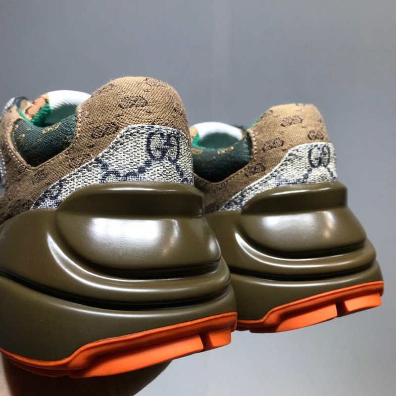 GC Sneakers