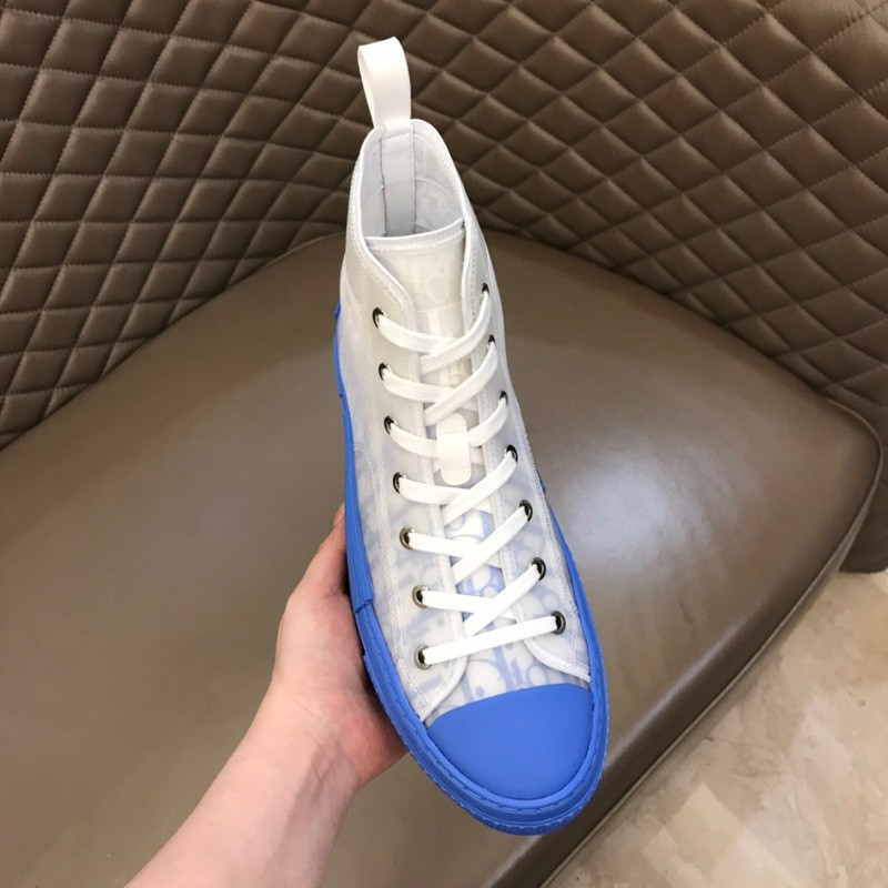 DR B23 High Top Sneaker