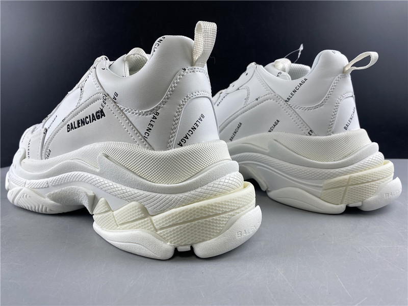 BLCG Triple S 524039-W06E2-2021