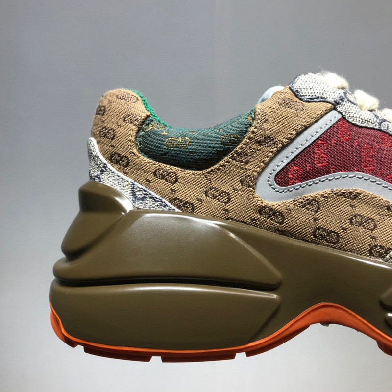 GC Sneakers