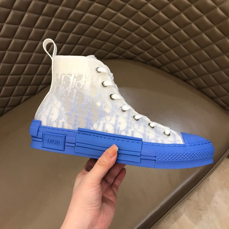 DR B23 High Top Sneaker
