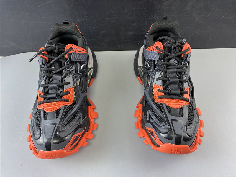 BLCG Track 2.0 570391-W2GN1-2002