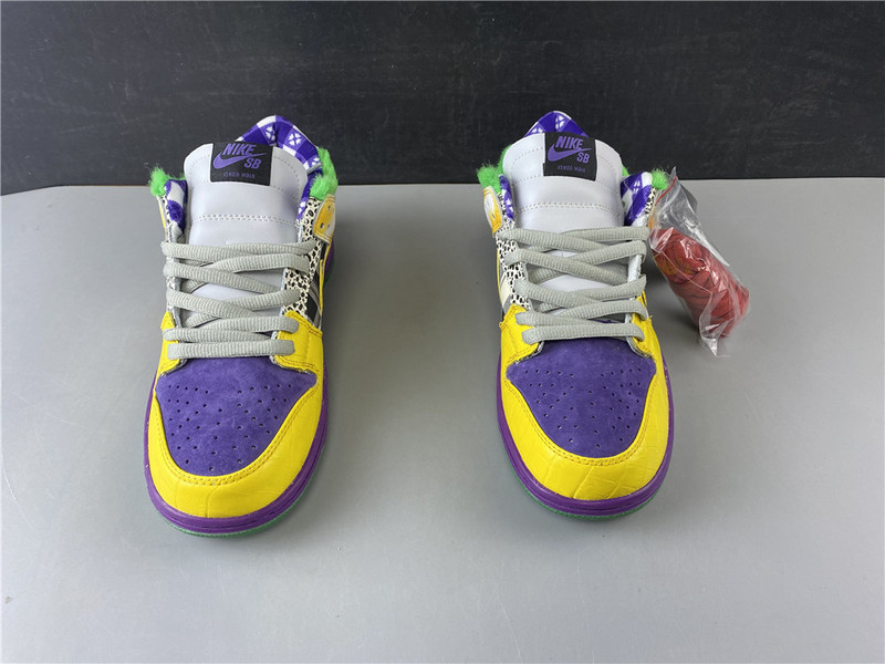 Nike SB Dunk Low Pro IW 318403-137