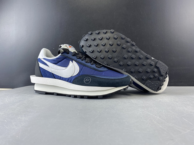 Sacai x Nike LVD Waffle Daybreak BV0073-401
