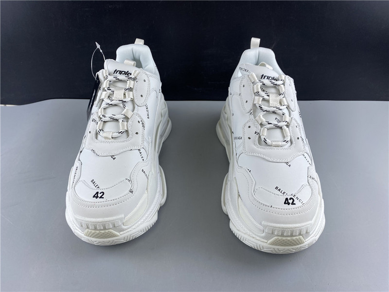 BLCG Triple S 524039-W06E2-2021