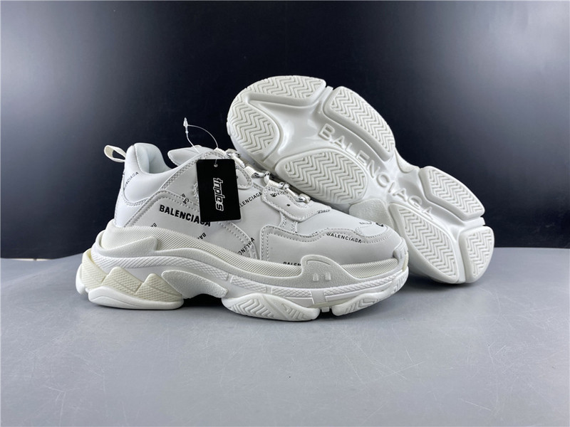 BLCG Triple S 524039-W06E2-2021