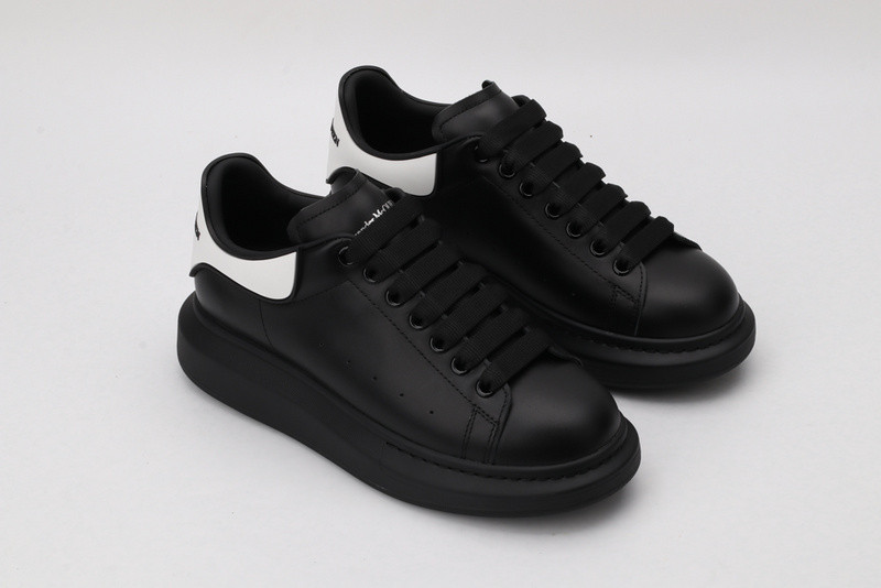 MQ Sneakers