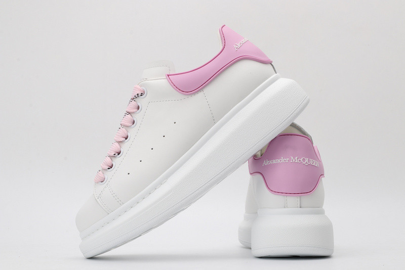 MQ Sneakers