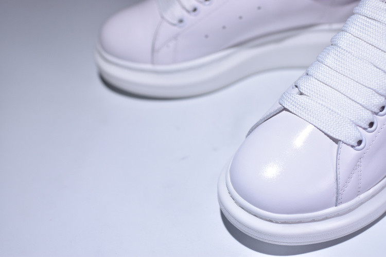 MQ Sneakers