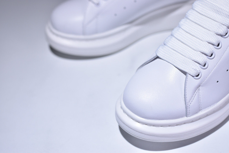 MQ Sneakers