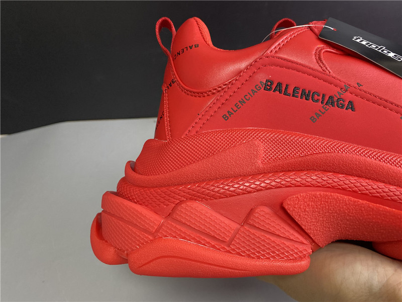 BLCG Triple S 524039-W2FA1-7632