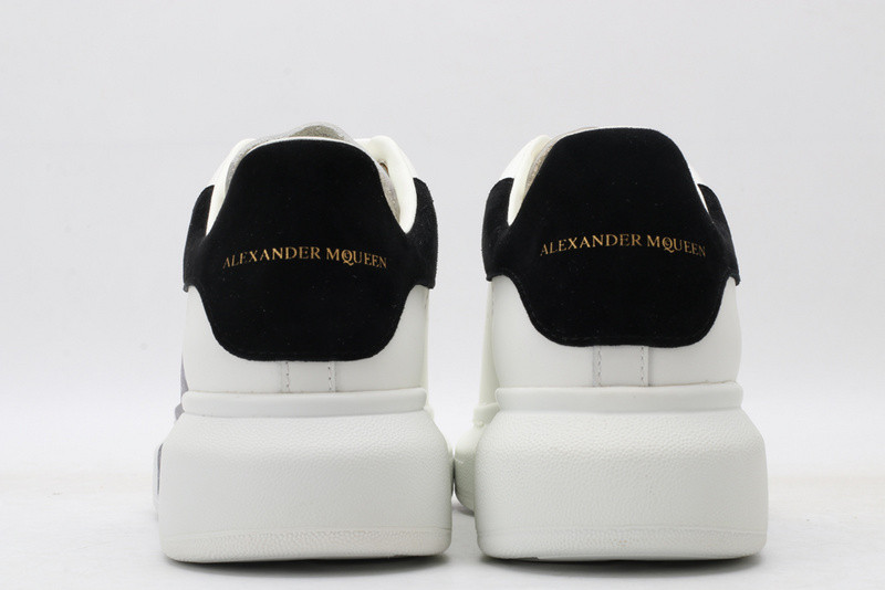 MQ Sneakers