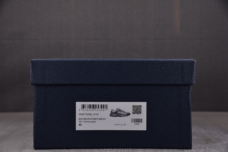 DR B30 Sneaker
