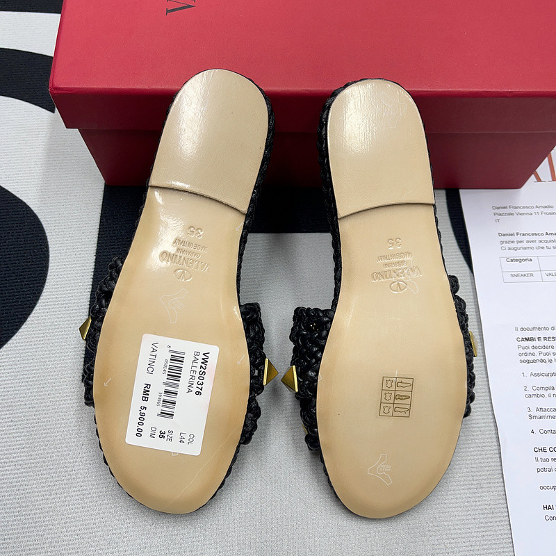 Valenti** sandals