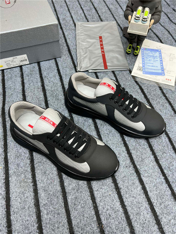 PA Low Sneakers