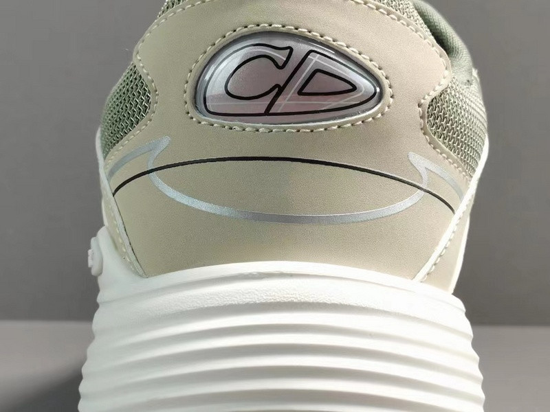 DR B30 Sneaker