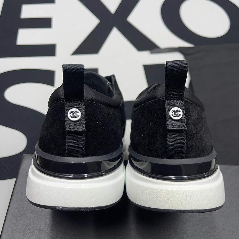CNL Sneakers