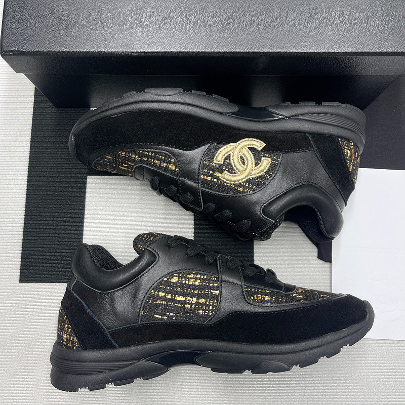 CNL Sneakers