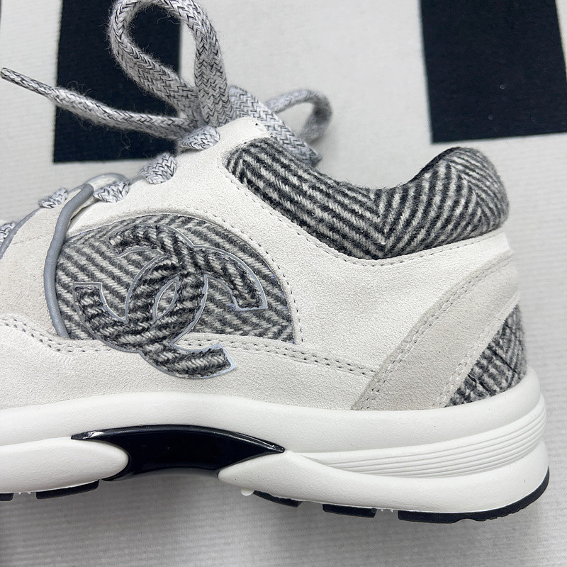 CNL Sneakers