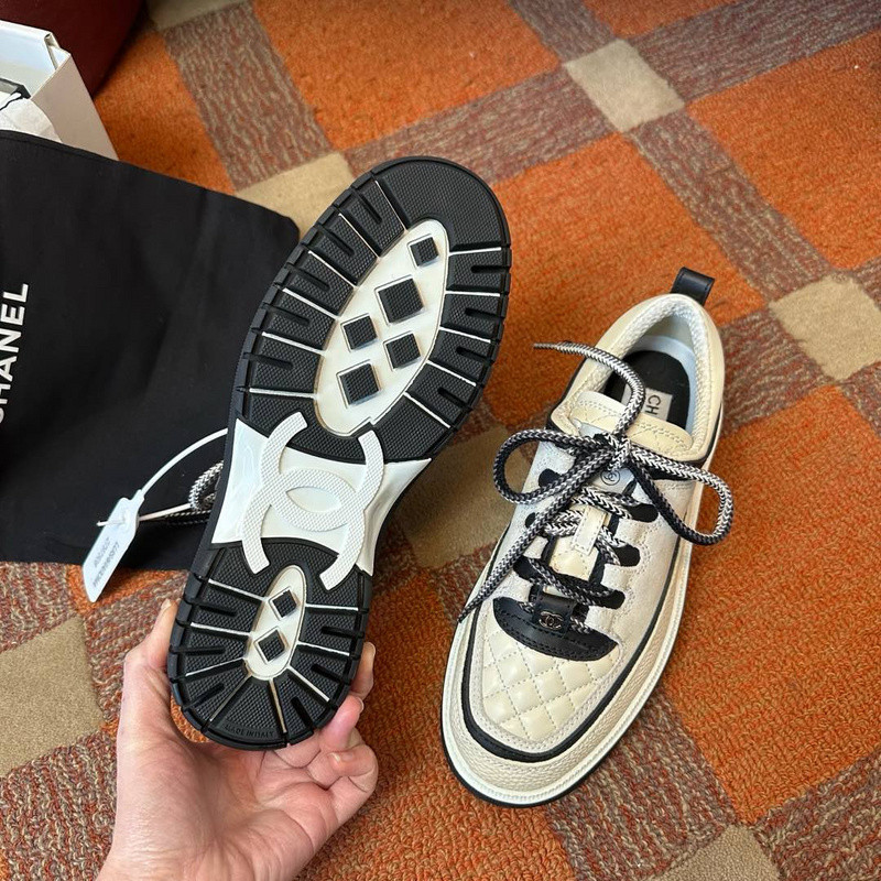 CNL Sneakers
