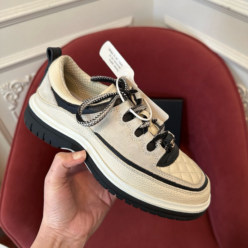 CNL Sneakers