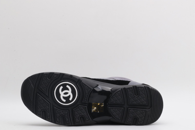CNL Sneakers