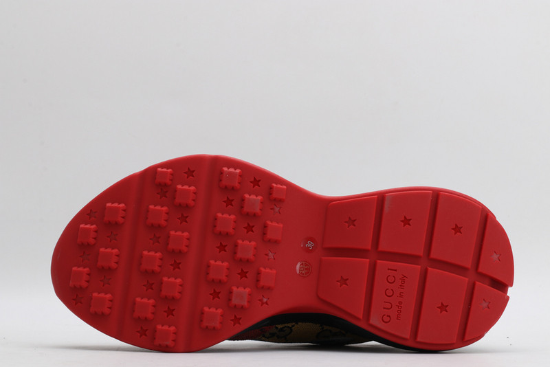 GC Sneakers