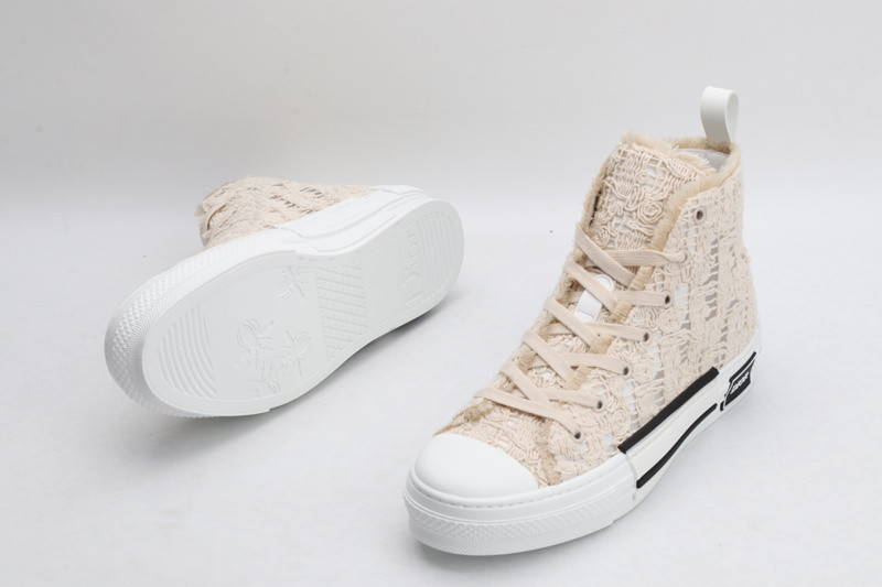 DR B23 High Top Sneaker