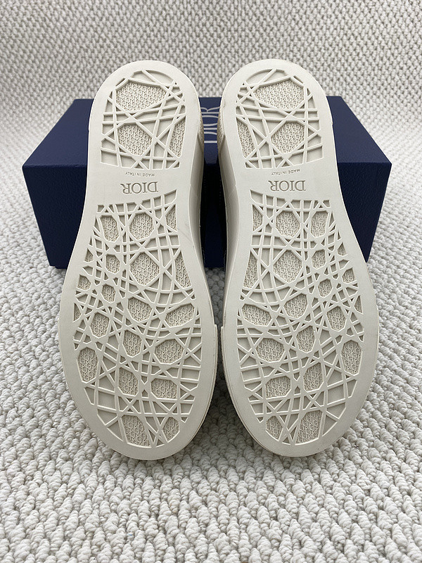 DR B33 Sneaker