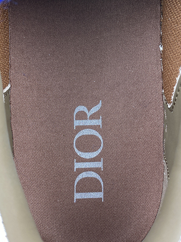 DR B33 Sneaker