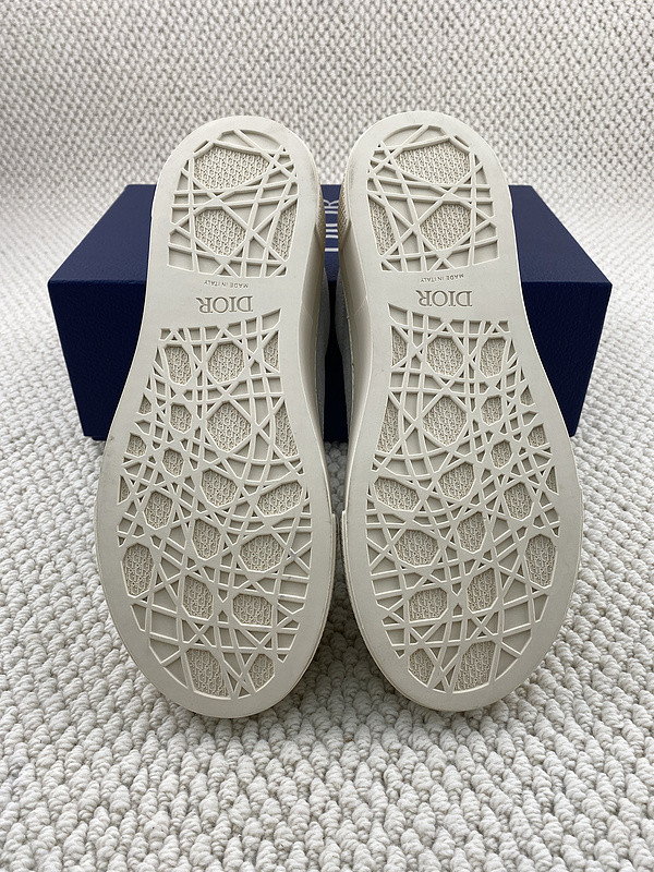 DR B33 Sneaker