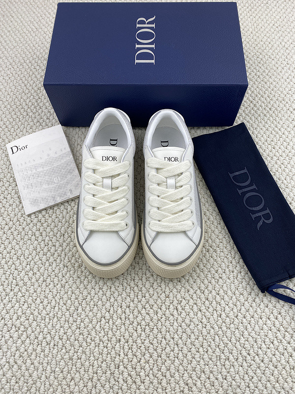 DR B33 Sneaker