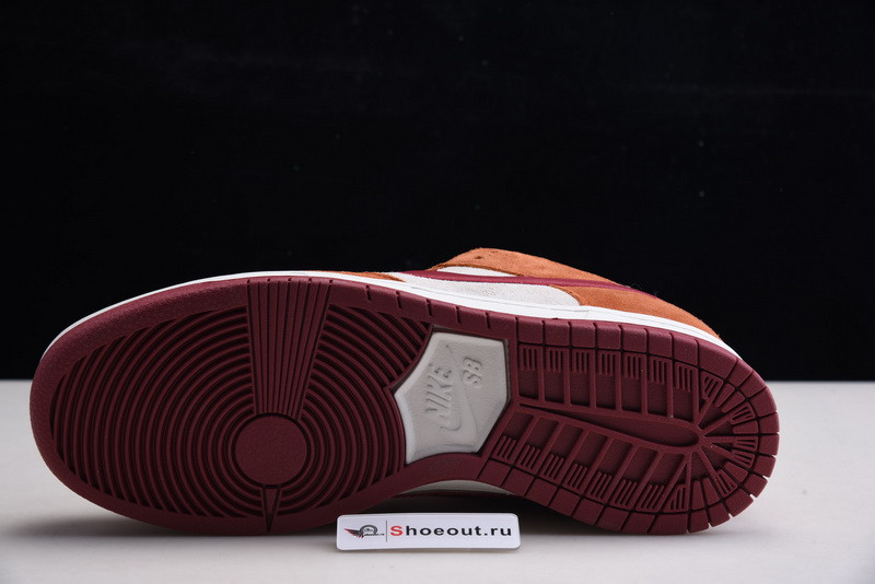 Dunk Low Pro SB 