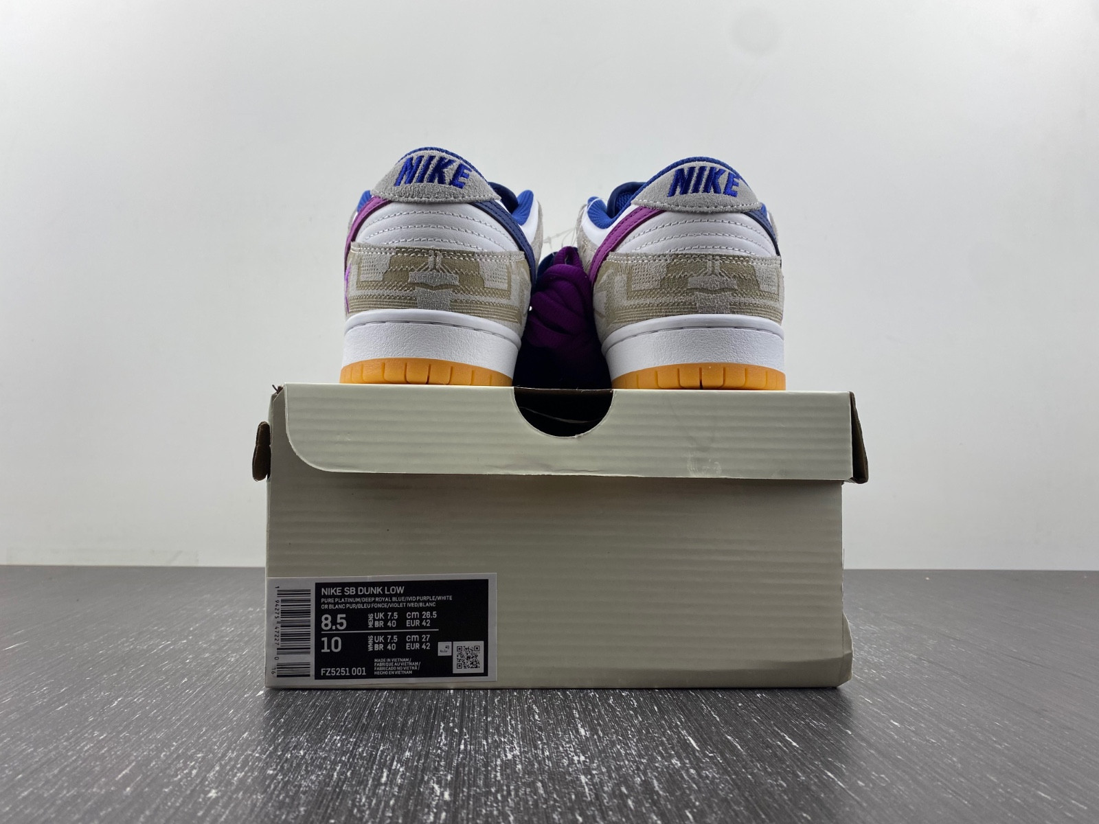 Rayssa Leal x Nike SB Dunk Low FZ5251-001
