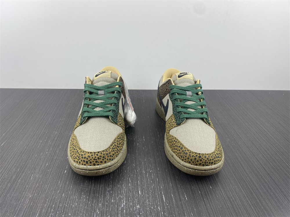 Nike Dunk Low “Safari” DX2654-200