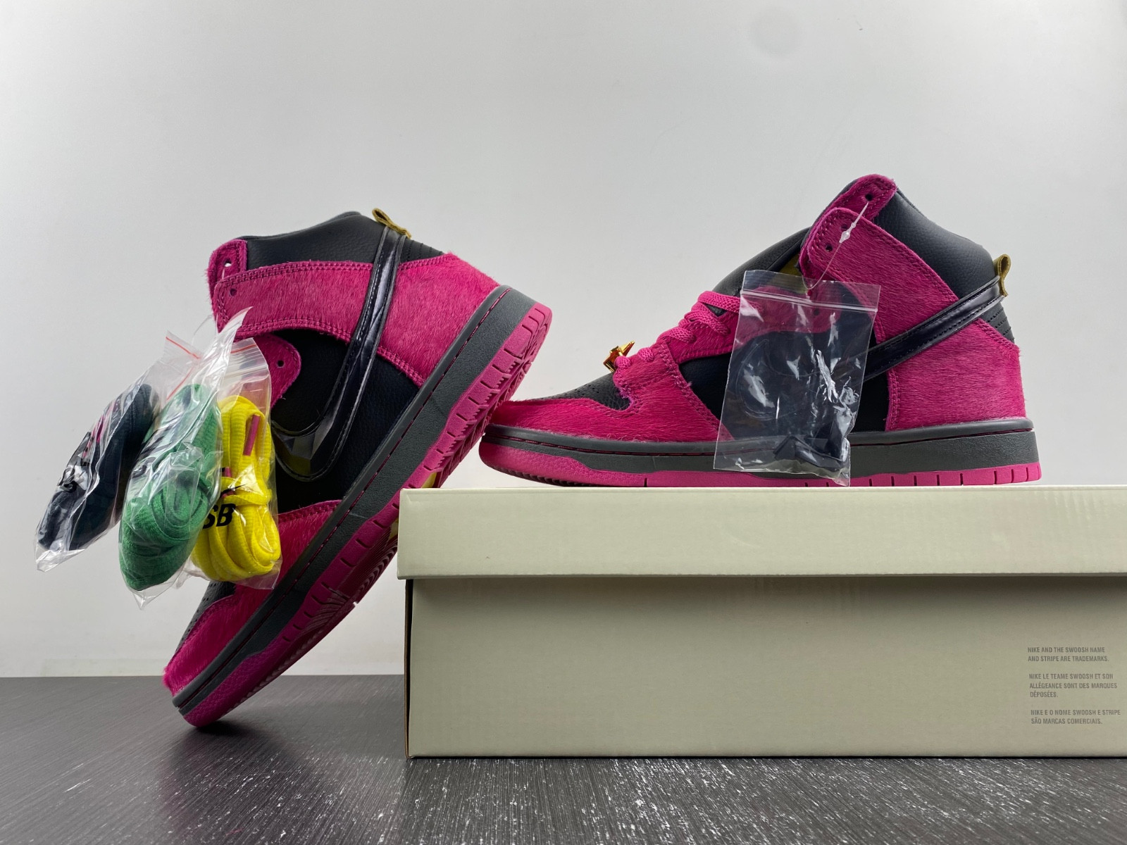 Run The Jewels x Nike SB Dunk High DX4356-600