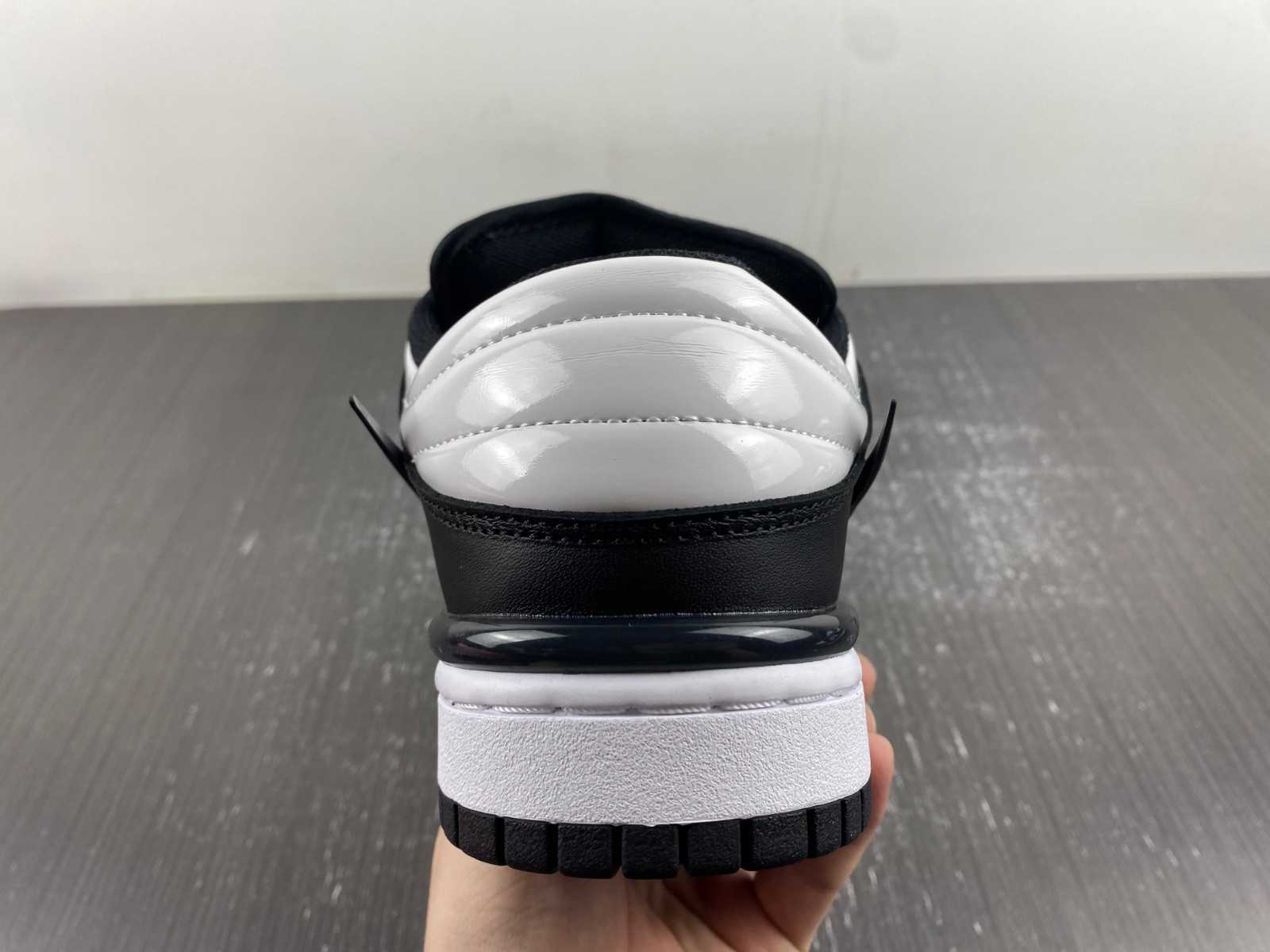 Nike Dunk Low Twist “Panda” DZ2794-001