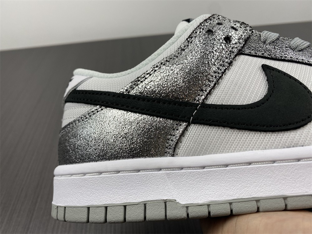Nike Dunk Low “Shimmer” DO5882-001