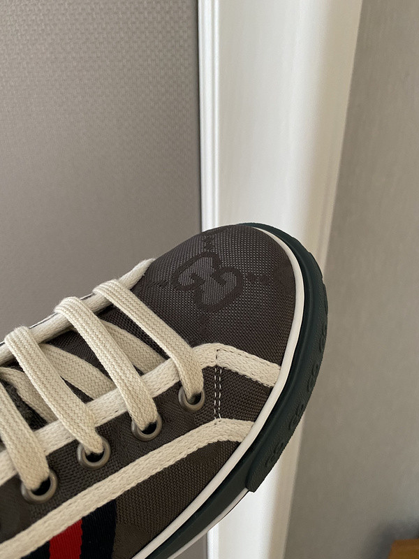 GC Sneakers