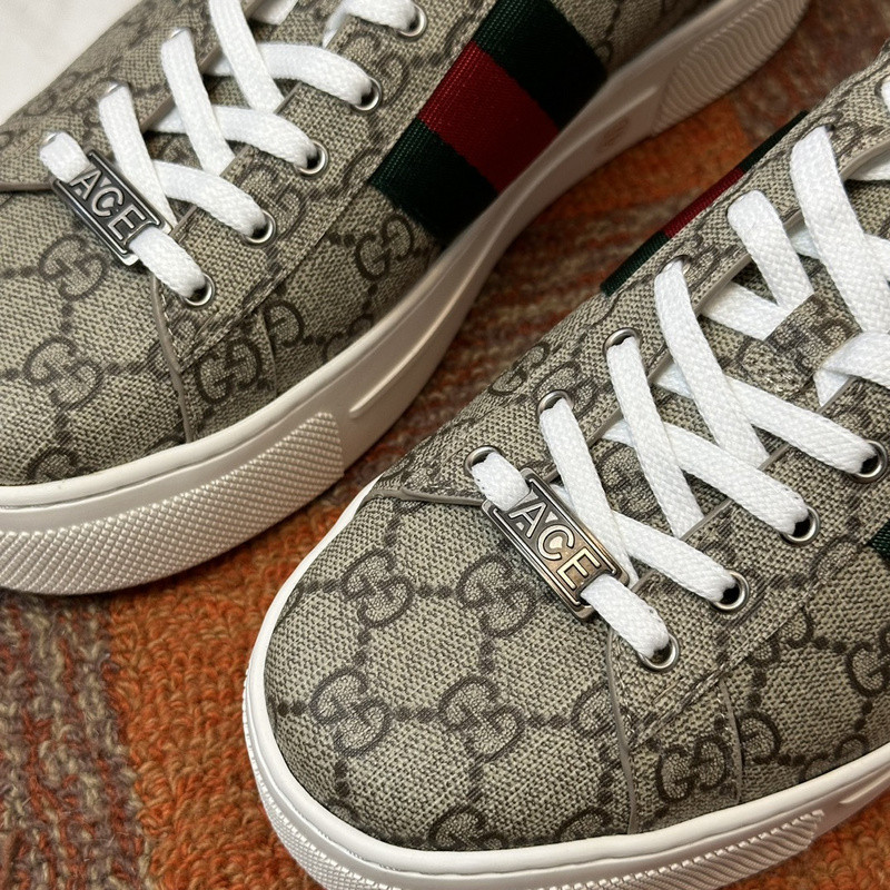 GC Sneakers
