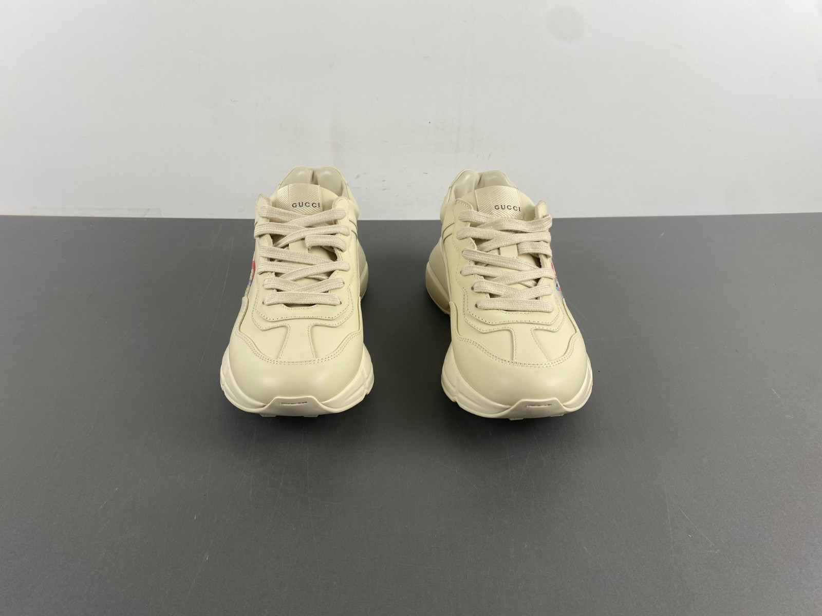 GC Sneakers