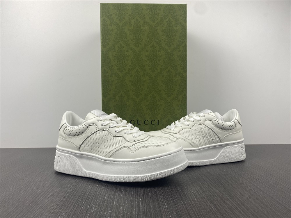 GC Sneakers