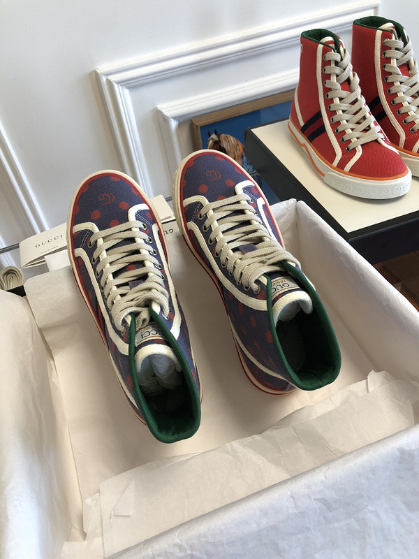 GC Sneakers