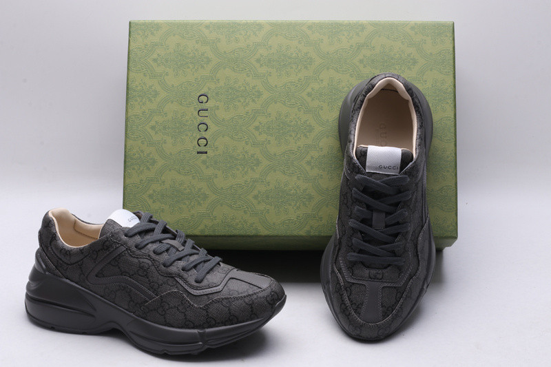 GC Sneakers