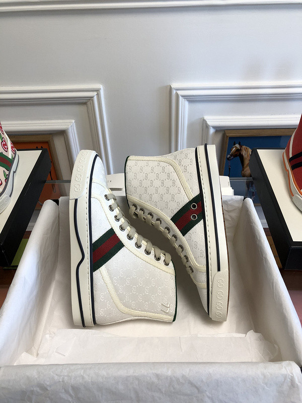 GC Sneakers