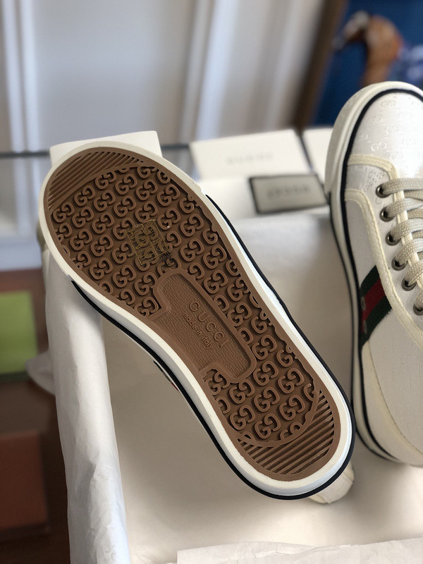 GC Sneakers