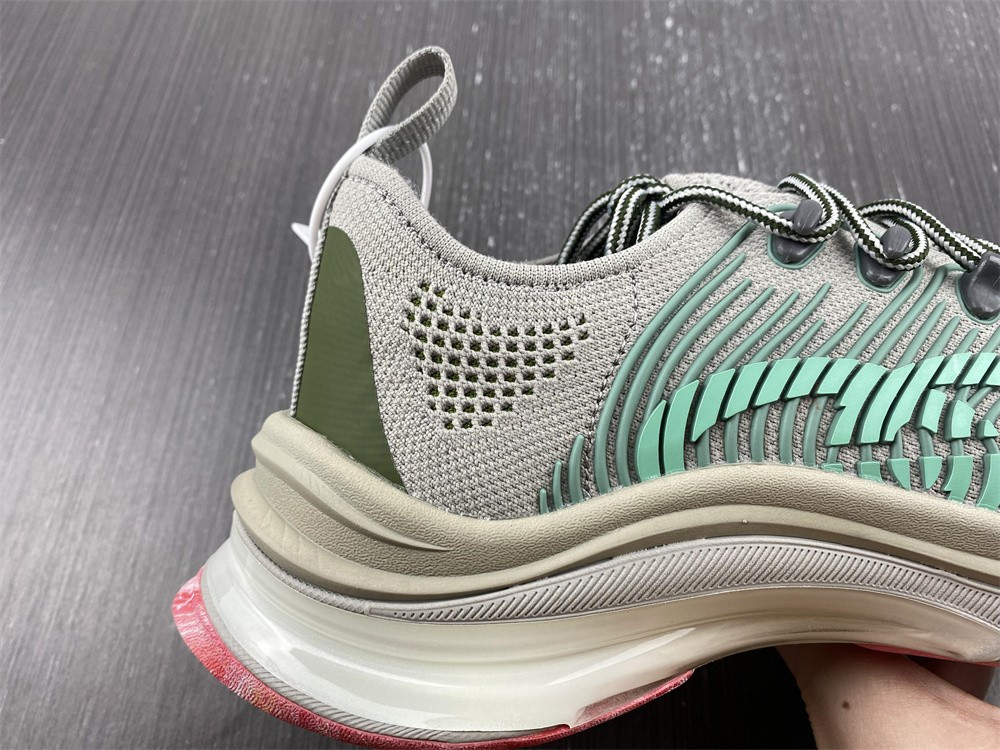 GC Sneakers