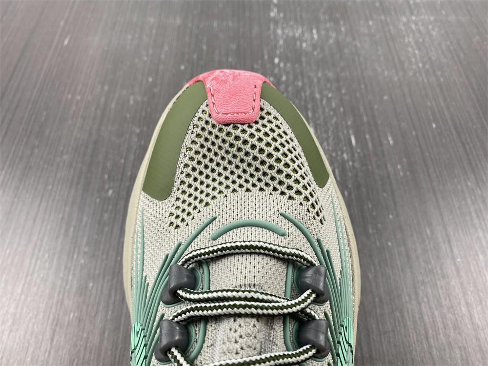 GC Sneakers