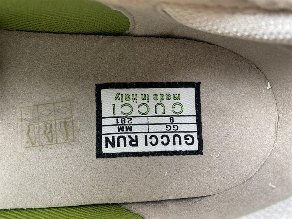 GC Sneakers