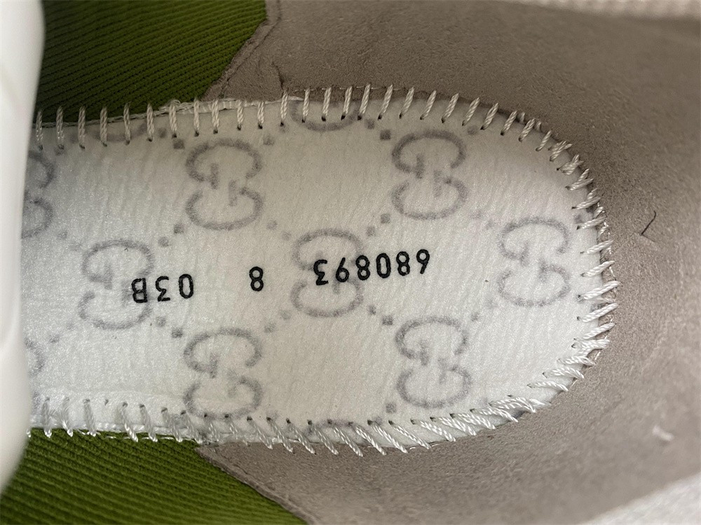 GC Sneakers
